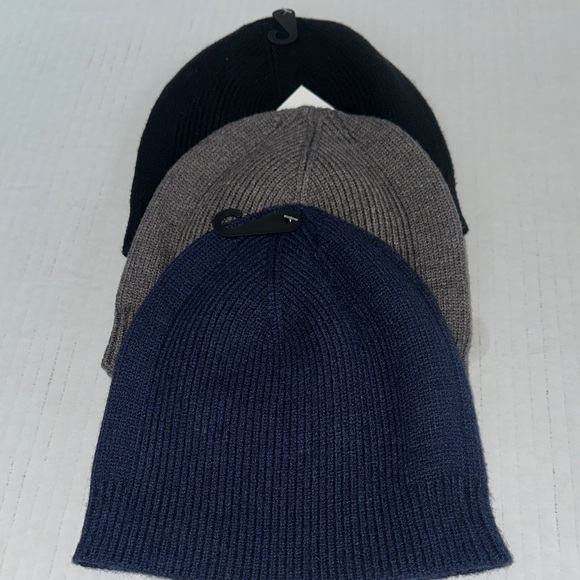 Alfani Gray and Black Knit Beanie - Picture 4 of 5